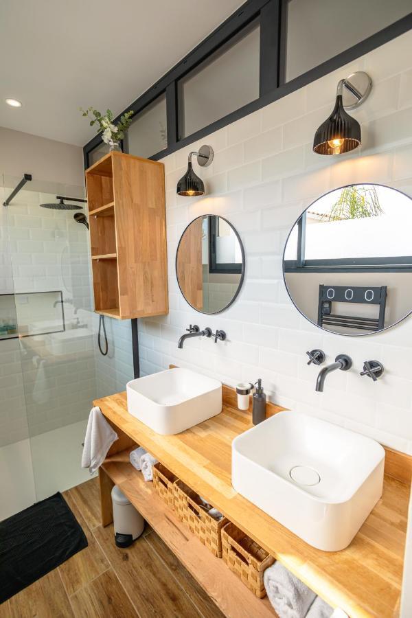 L'Entre Deux-Suite Romantique - Jacuzzi Privatif - Clim Reversible - Wifi Le Somail Exterior foto