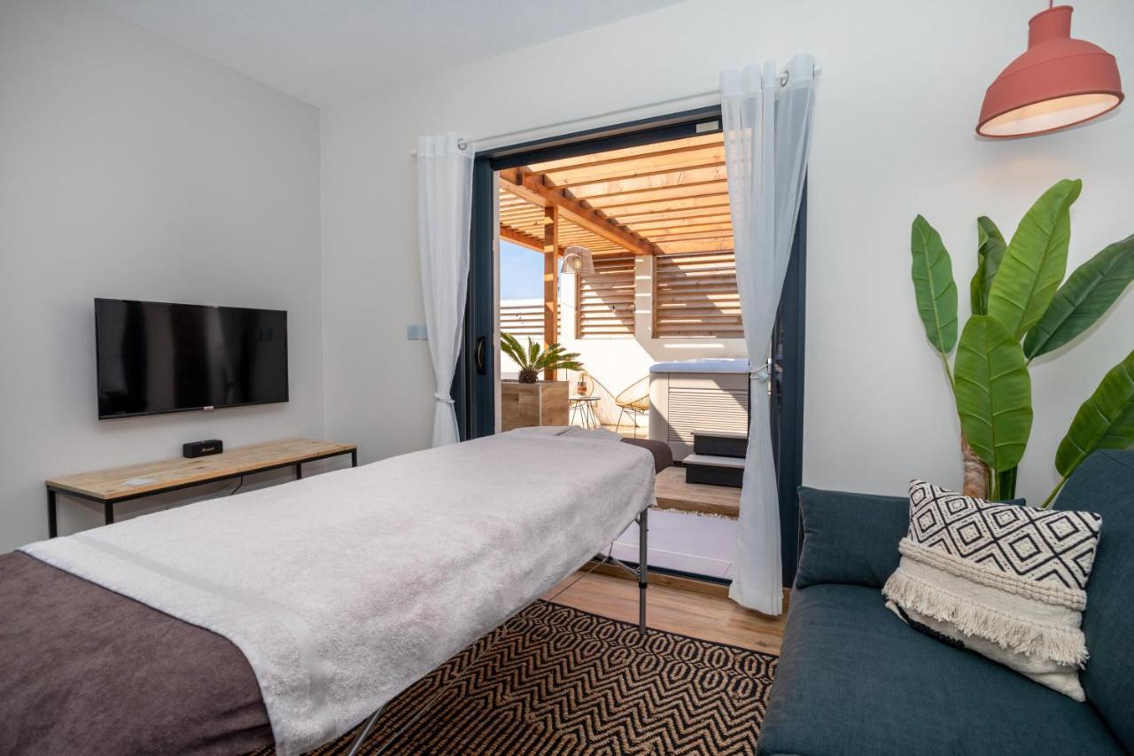L'Entre Deux-Suite Romantique - Jacuzzi Privatif - Clim Reversible - Wifi Le Somail Exterior foto