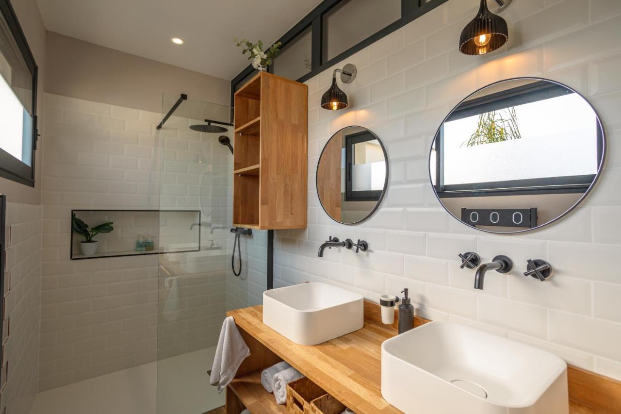 L'Entre Deux-Suite Romantique - Jacuzzi Privatif - Clim Reversible - Wifi Le Somail Exterior foto